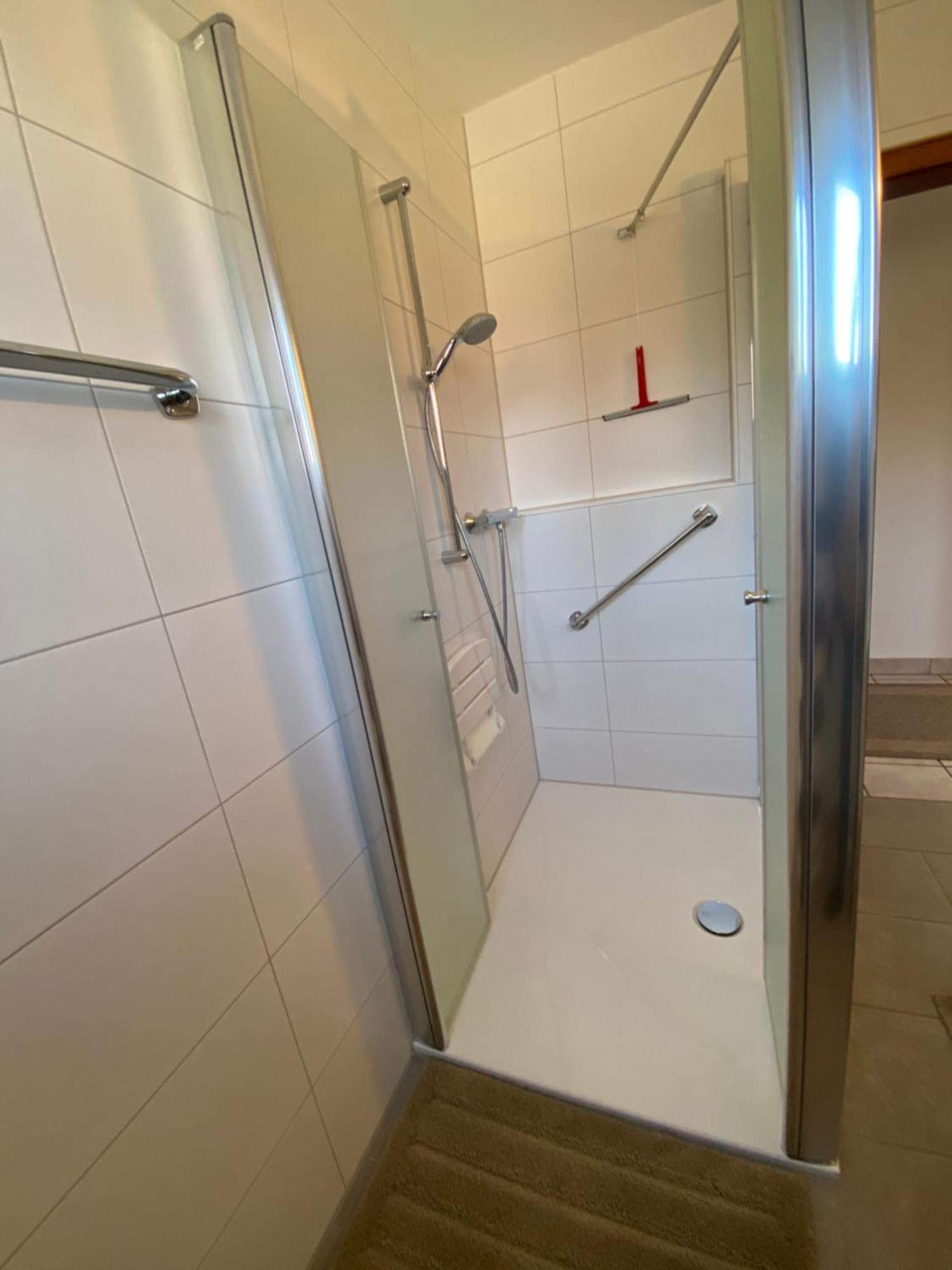 Ferienwohnung Im Erdgeschoss Mit Eingezaeunten Garten Und Terrasse Aurich Buitenkant foto